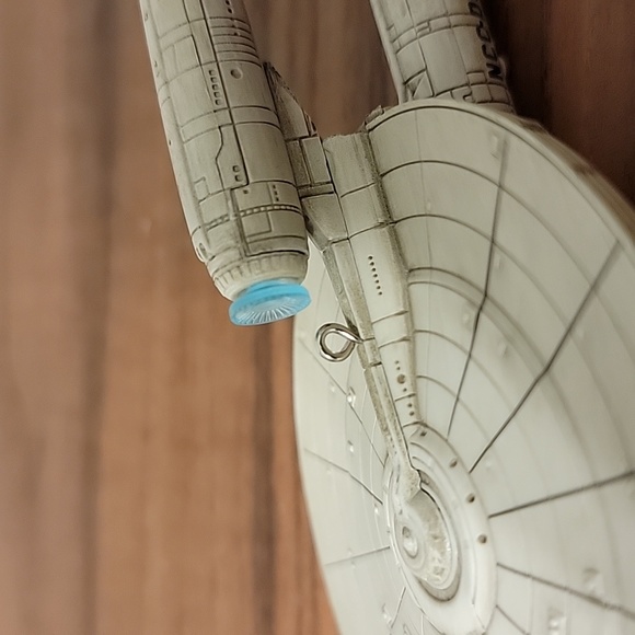 Hallmark Keepsake Ornament Star Trek U.S.S. Kelvin 2013 Magic Light - Picture 6 of 14